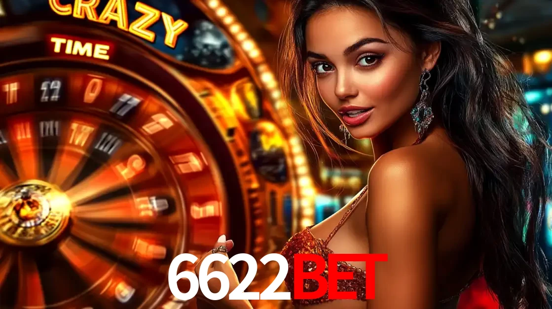 Mulher ao lado da roda de prêmios do jogo de cassino ao vivo Crazy Time, um dos shows de jogos mais emocionantes oferecidos pela plataforma de apostas 6622bet.